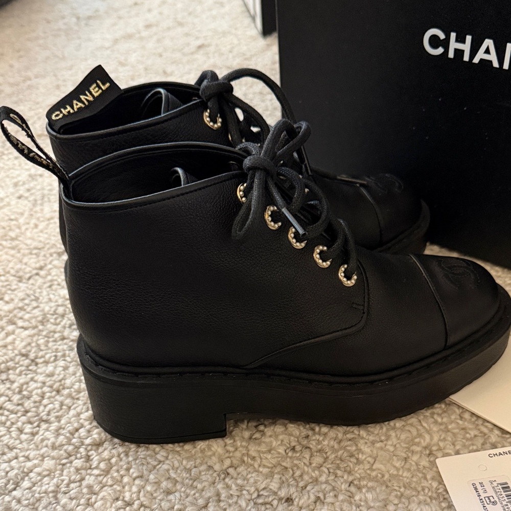 CHANEL Black Leather Lace-Up Platform Boots with Logo Cap - Picture 4 of 14